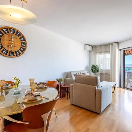Apartment Uhc Santillana Family Complex *